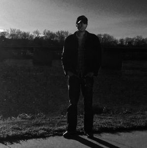 Meet your Posher, Chris an alexis